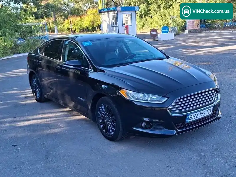 Ford Fusion 2014, фото з оголошення 2 з 9, VIN 3FA6P0LU2ER252835