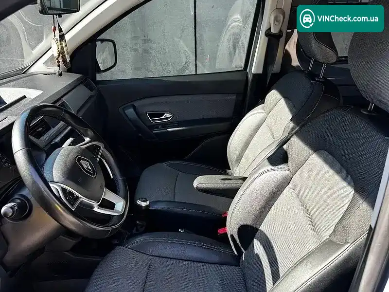 Renault Express 2023, фото з оголошення 2 з 19, VIN VF1RJK00370766944