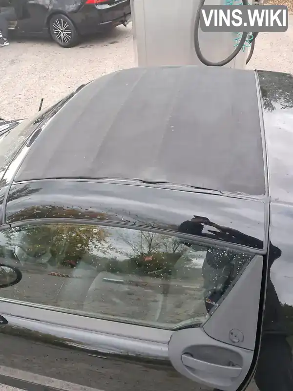 Smart Roadster 2003, фото з оголошення 2 з 11, VIN WME4524341L002361