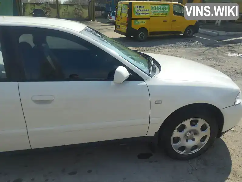 Audi A4 2001, фото з оголошення 2 з 20, VIN WAUZZZ8DZ1A117519