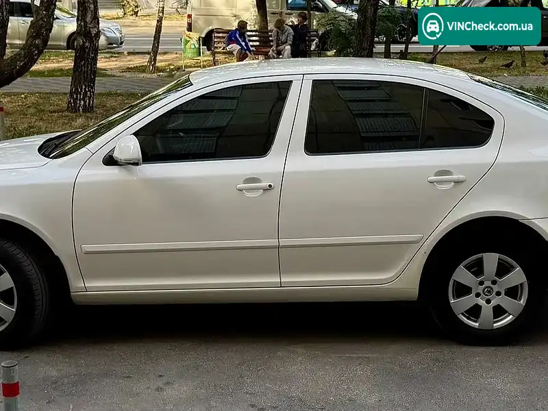Skoda Octavia 2010, фото з оголошення 2 з 20, VIN TMBBA41Z1BB150166
