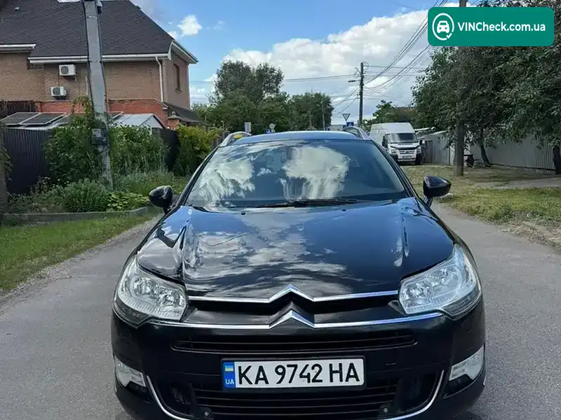 Citroen C5 2010, фото з оголошення 2 з 20, VIN VF7RWRHHAAL570990