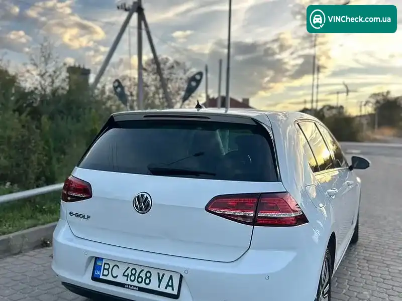 Volkswagen e-Golf 2015, фото з оголошення 2 з 19, VIN WVWZZZAUZFW911230