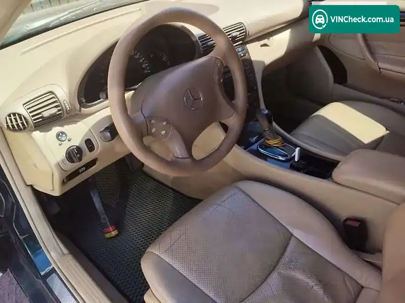 Mercedes-Benz C-Class 2001, фото з оголошення 2 з 20, VIN WDB2030061A273861