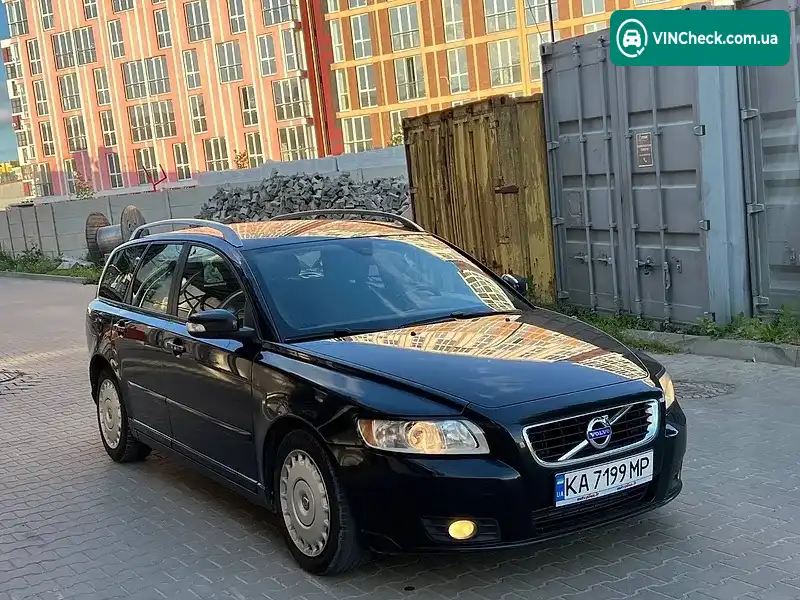 Volvo V50 2011, фото з оголошення 1 з 14, VIN YV1MW84E1B2622048