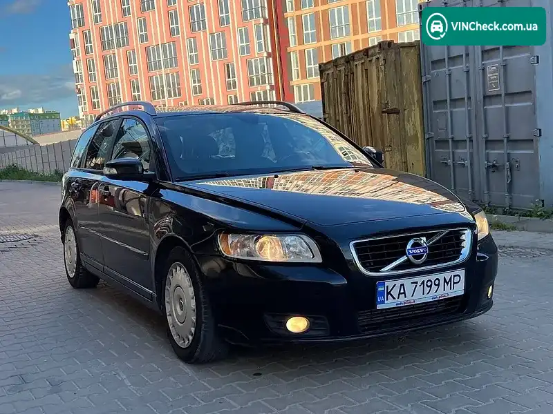 Volvo V50 2011, фото з оголошення 2 з 14, VIN YV1MW84E1B2622048