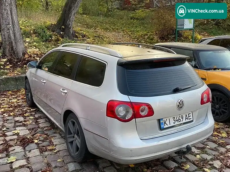 Volkswagen Passat 2010, фото з оголошення 2 з 8, VIN WVWZZZ3CZAE209509