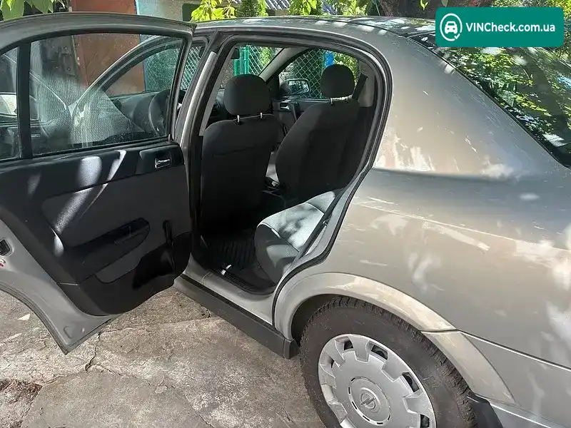 Opel Astra 2008, фото з оголошення 2 з 10, VIN Y6D0TGF698X022450