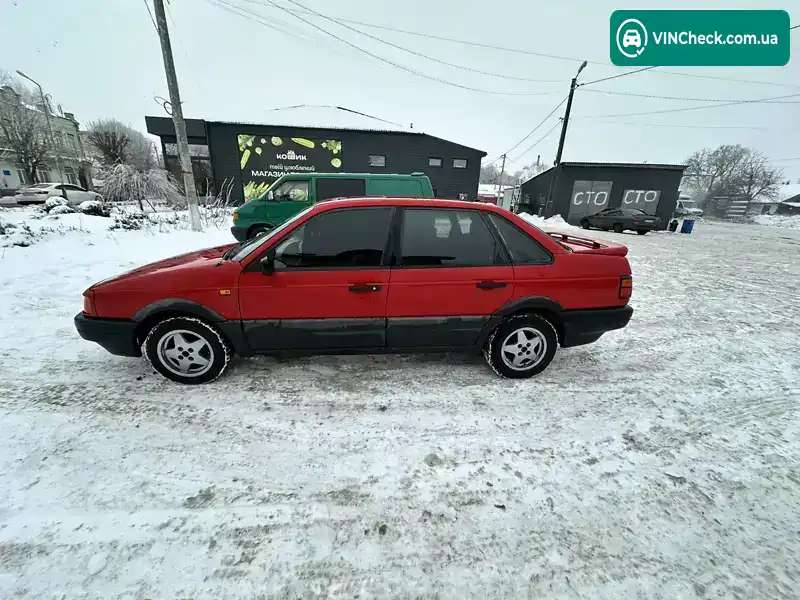 Volkswagen Passat 1993, фото з оголошення 1 з 17, VIN WVWZZZ31ZPE074116