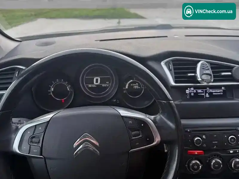 Citroen C4 2016, фото з оголошення 2 з 9, VIN VF7NC5FS0GY556631