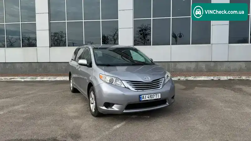 Toyota Sienna 2016, фото з оголошення 2 з 21, VIN 5TDKZ3DC9HS788676