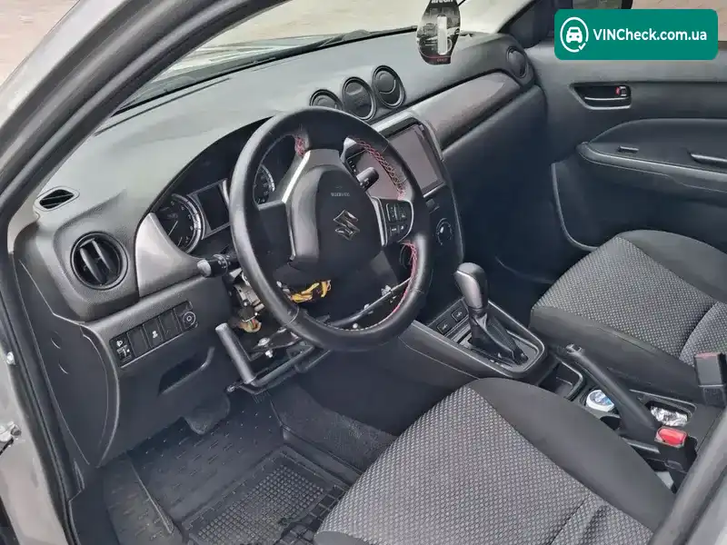 Suzuki Vitara 2018, фото з оголошення 2 з 10, VIN TSMLYD21S00513092