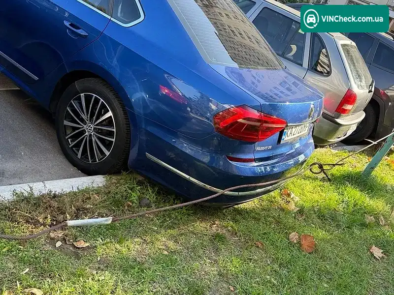 Volkswagen Passat 2016, фото з оголошення 2 з 19, VIN 1VWBT7A33HC011924