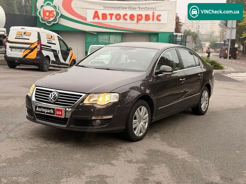 Volkswagen Passat 2005, фото з оголошення 1 з 18, VIN WVWZZZ3CZ6E000458