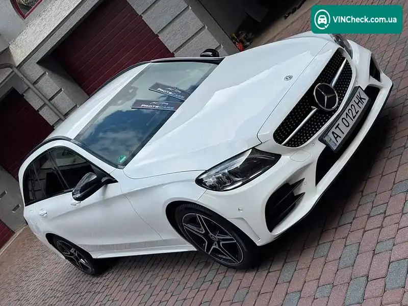 Mercedes-Benz C-Class 2018, фото з оголошення 2 з 20, VIN WDD2052111F827196