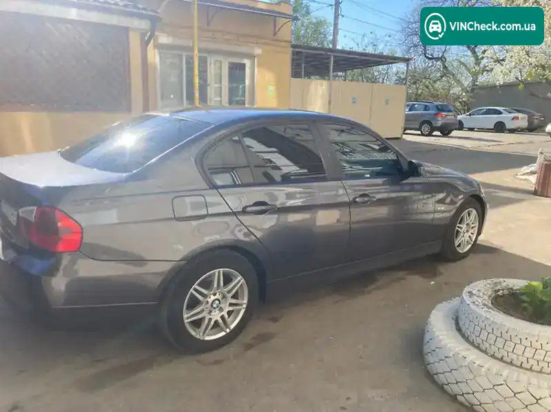 BMW 3 Series 2005, фото з оголошення 2 з 12, VIN WBAVC31070KU49707