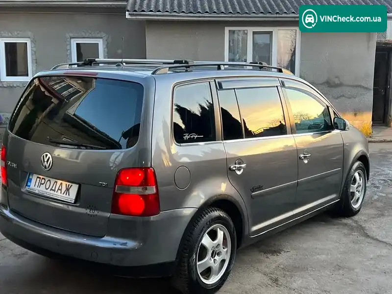 Volkswagen Touran 2004, фото з оголошення 2 з 20, VIN WVGZZZ1TZ5W074925