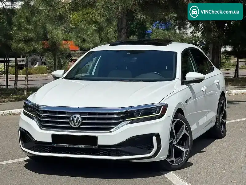 Volkswagen Passat 2021, фото з оголошення 1 з 20, VIN 1VWMA7A3XMC009693