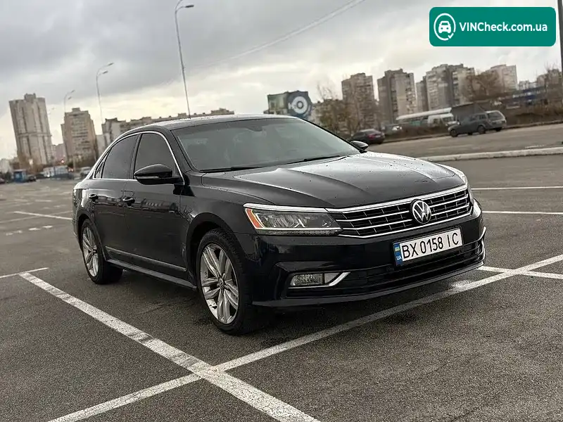 Volkswagen Passat 2017, фото з оголошення 1 з 13, VIN 1VWCT7A37HC057261