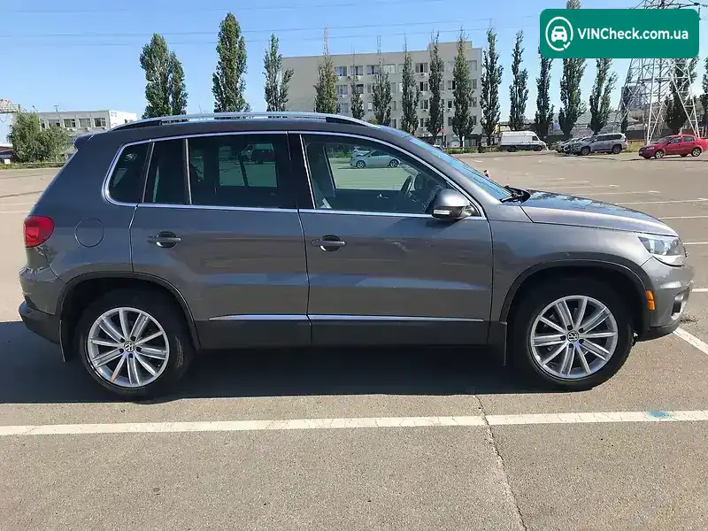 Volkswagen Tiguan 2014, фото з оголошення 1 з 14, VIN WVGAV7AXXFW507399