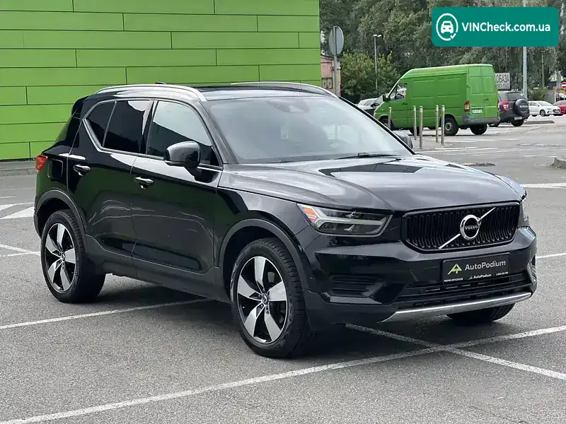 Volvo XC40 2018, фото з оголошення 2 з 21, VIN YV4162XZ3K2021593