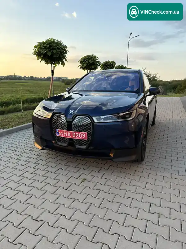 BMW iX 2022, фото з оголошення 2 з 20, VIN WB523CF08NCK62679