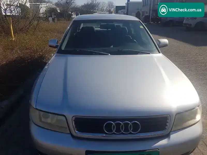 Audi A4 1999, фото з оголошення 1 з 9, VIN WAUZZZ8DZXA223796