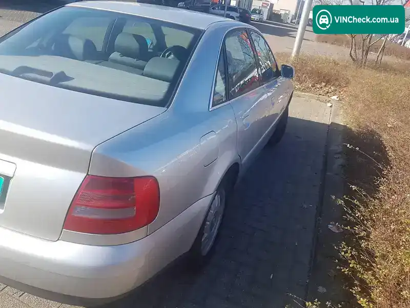Audi A4 1999, фото з оголошення 2 з 9, VIN WAUZZZ8DZXA223796