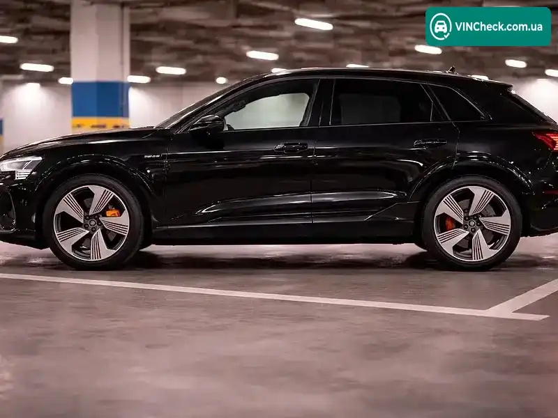 Audi e-tron 2020, фото з оголошення 2 з 10, VIN WAUZZZGE5MB013112