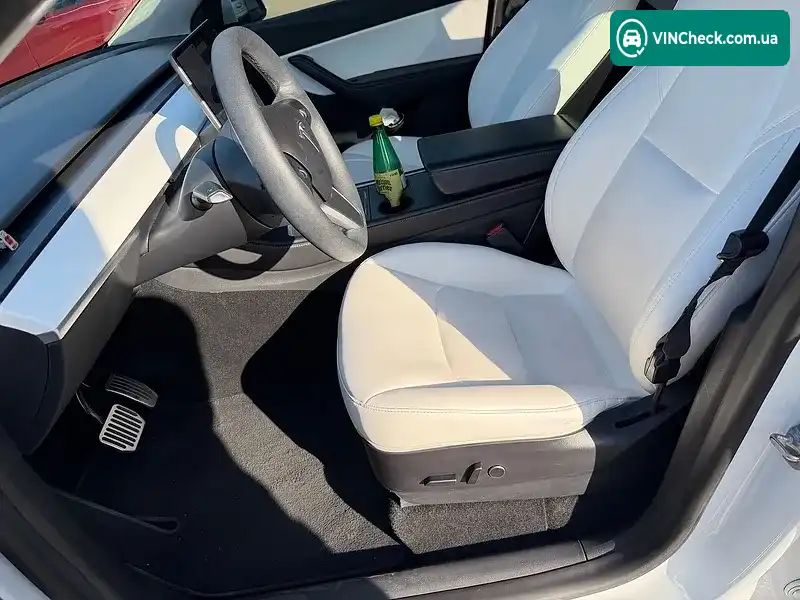 Tesla Model Y 2021, фото з оголошення 2 з 20, VIN 5YJYGAEEXMF283667