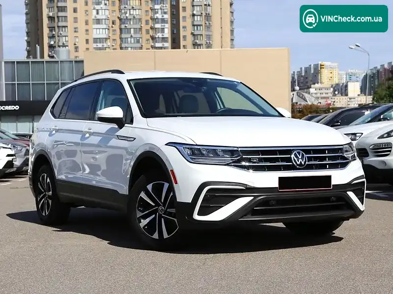 Volkswagen Tiguan 2021, фото з оголошення 1 з 20, VIN 3VV0B7AX3NM040447