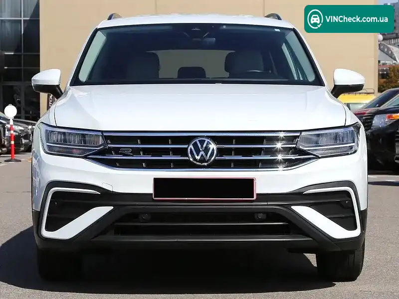 Volkswagen Tiguan 2021, фото з оголошення 2 з 20, VIN 3VV0B7AX3NM040447