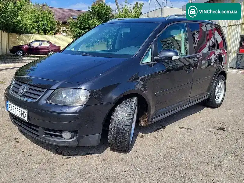 Volkswagen Touran 2004, фото з оголошення 1 з 13, VIN WVGZZZ1TZ5W032292
