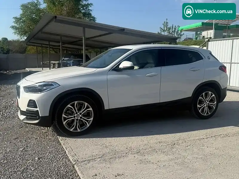 BMW X2 2021, фото з оголошення 1 з 20, VIN WBXYH9C08N5U29086