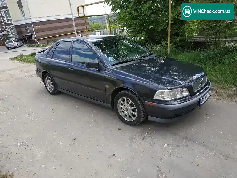 Volvo S40 2000, фото з оголошення 1 з 9, VIN YV1VS17F6YF546368