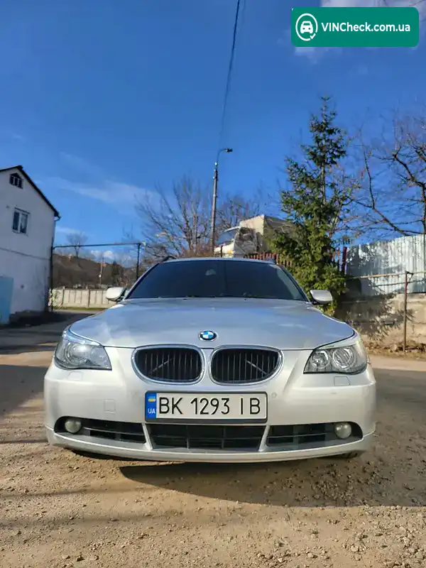 BMW 5 Series 2004, фото з оголошення 2 з 20, VIN WBANJ91060B774907