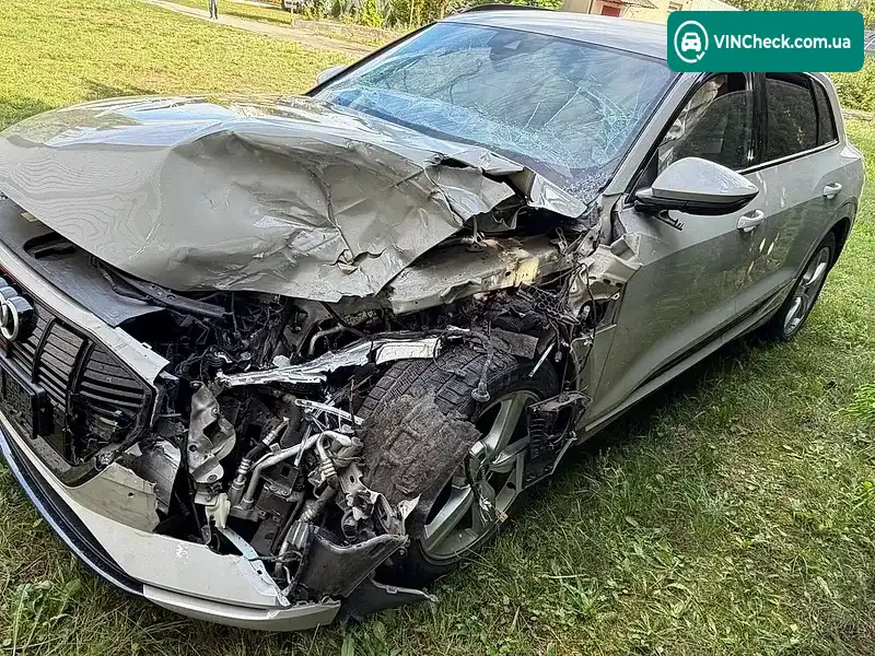 Audi e-tron 2021, фото з оголошення 2 з 16, VIN WAUZZZGE3MB038526