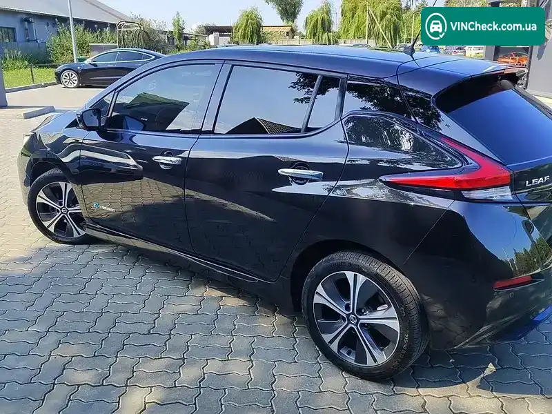Nissan Leaf 2018, фото з оголошення 2 з 20, VIN SJNFAAZE1U0016018