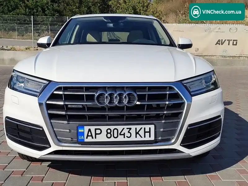 Audi Q5 2018, фото з оголошення 2 з 20, VIN WA1ANAFY3J2234013