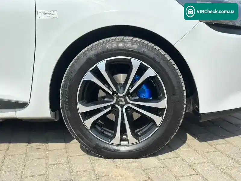 Renault Clio 2016, фото з оголошення 2 з 21, VIN VF15RBF0A55812290