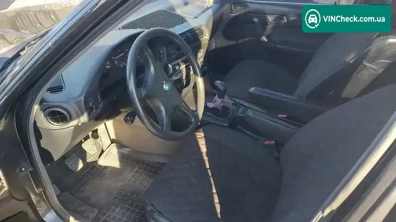 BMW 5 Series 1990, фото з оголошення 2 з 12, VIN WBADA7109D8466522