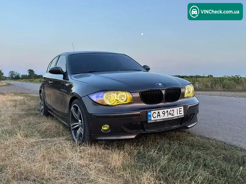 BMW 1 Series 2005, фото з оголошення 1 з 14, VIN WBAUG31090PU09731