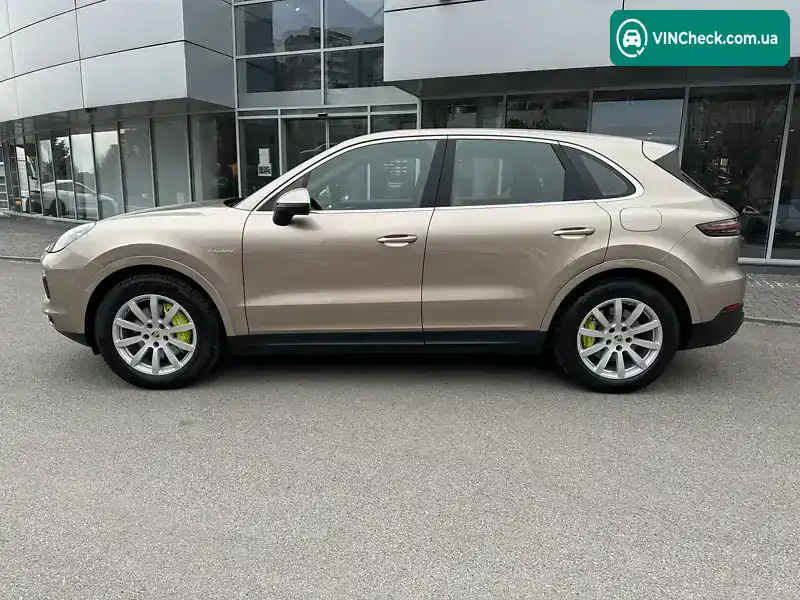 Porsche Cayenne 2018, фото з оголошення 2 з 21, VIN WP1ZZZ9YZKDA48672