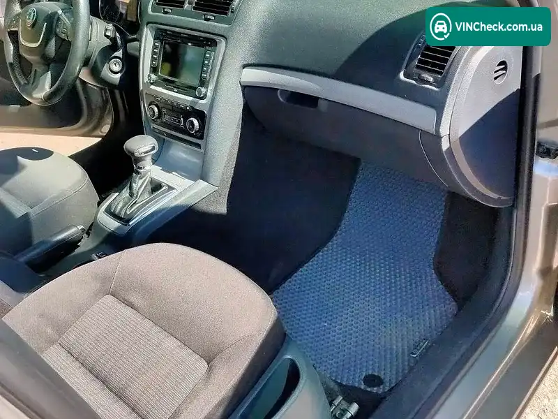 Skoda Octavia 2012, фото з оголошення 1 з 10, VIN TMBBK41Z5DB151613
