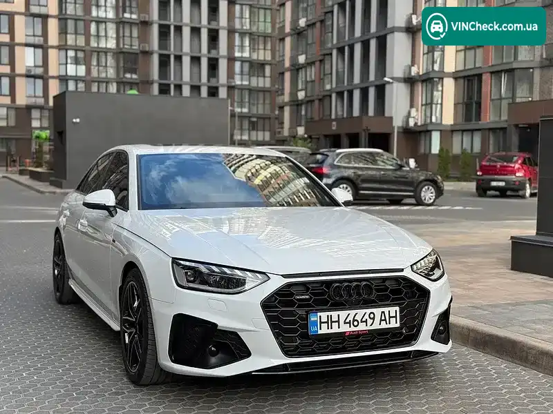 Audi A4 2021, фото з оголошення 1 з 21, VIN WAUEAAF44NN007205