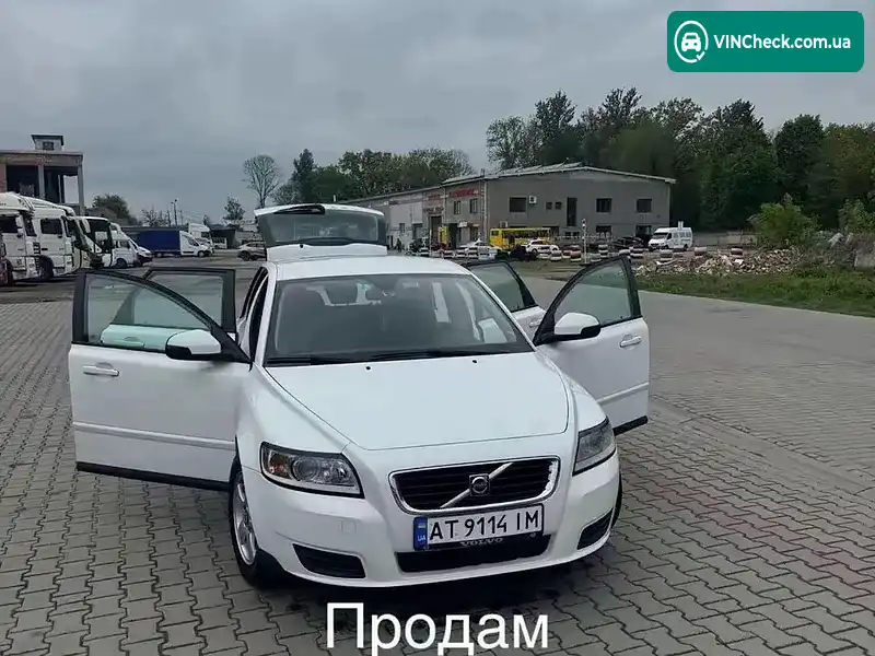 Volvo V50 2010, фото з оголошення 1 з 20, VIN YV1MW2042A2572715