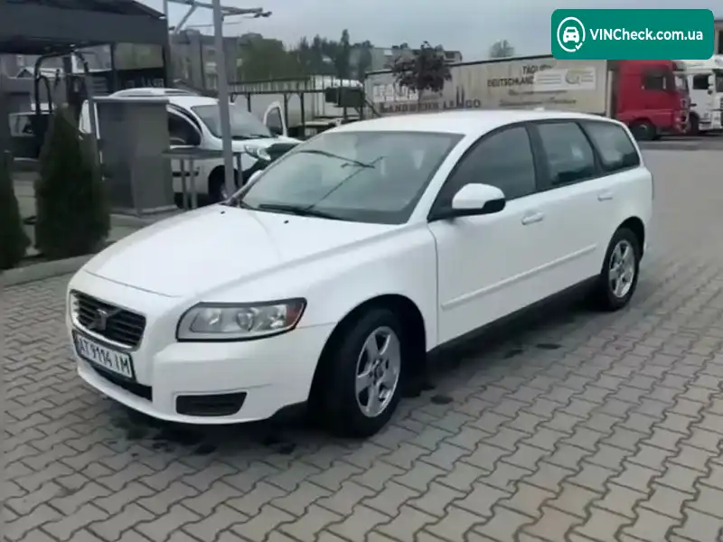 Volvo V50 2010, фото з оголошення 2 з 20, VIN YV1MW2042A2572715