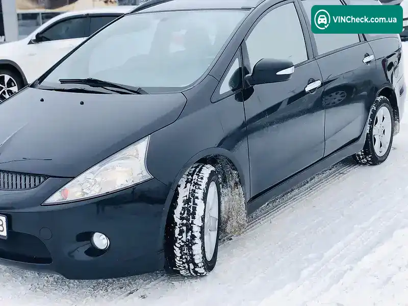 Mitsubishi Grandis 2008, фото з оголошення 2 з 20, VIN JMBLRNA7W8Z001670
