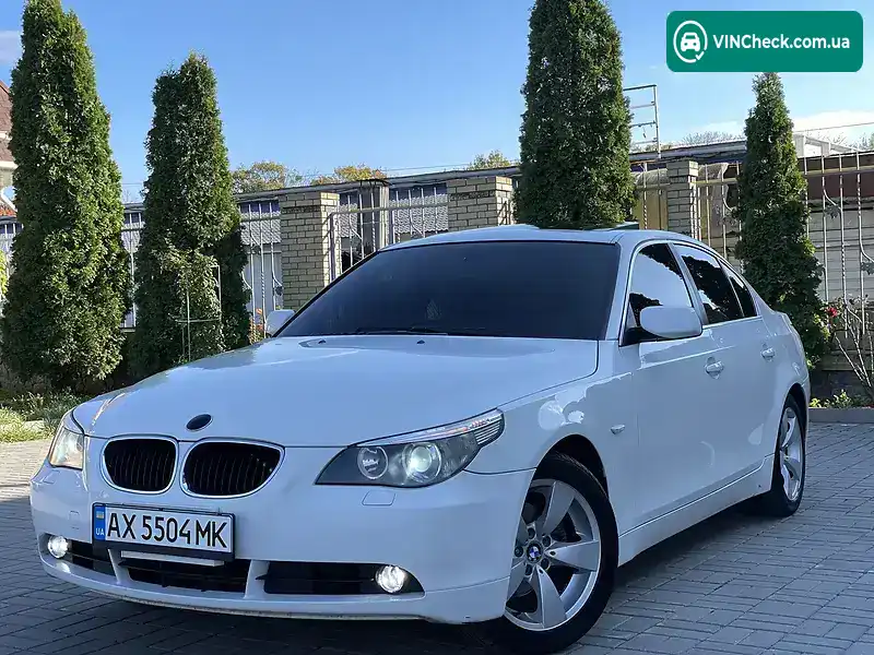 BMW 5 Series 2004, фото з оголошення 2 з 20, VIN WBANA51000CM61712