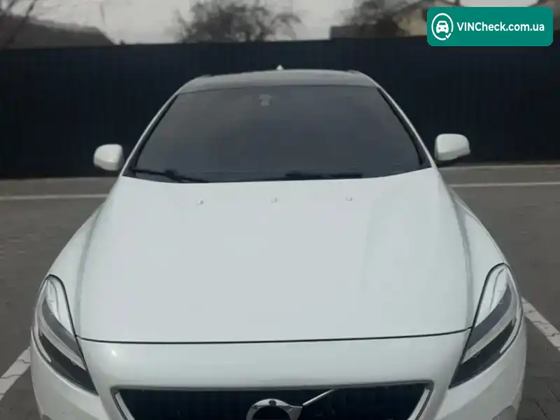 Volvo V40 2016, фото з оголошення 2 з 21, VIN YV1MV79K0H2409428